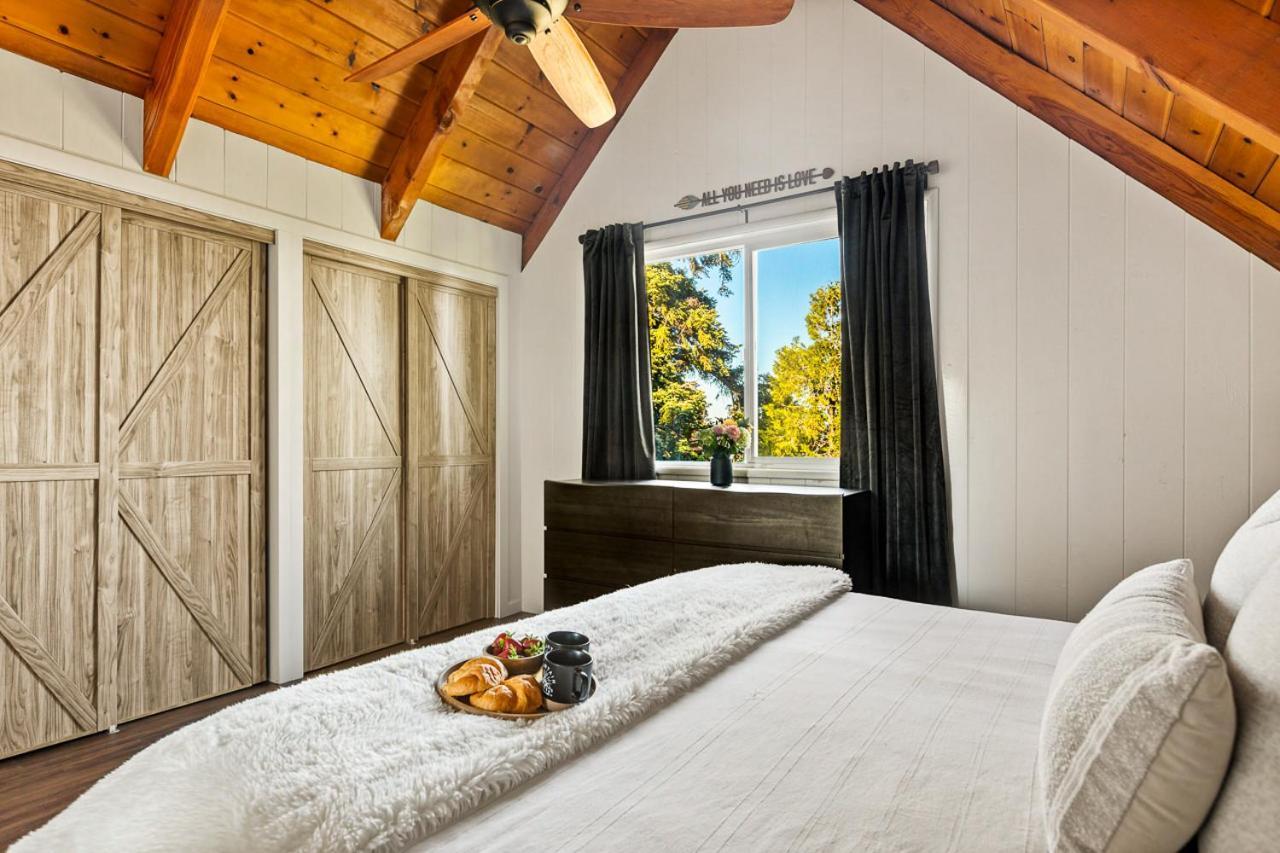 Romantic & Family Friendly Chalet In The Woods Лейк-Эрроухед Экстерьер фото